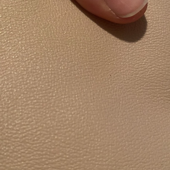 Beauty Boutique Laser Cut Flap Crossbody Bag with Shoulder Strap in pink NWOT - Picture 13 of 17